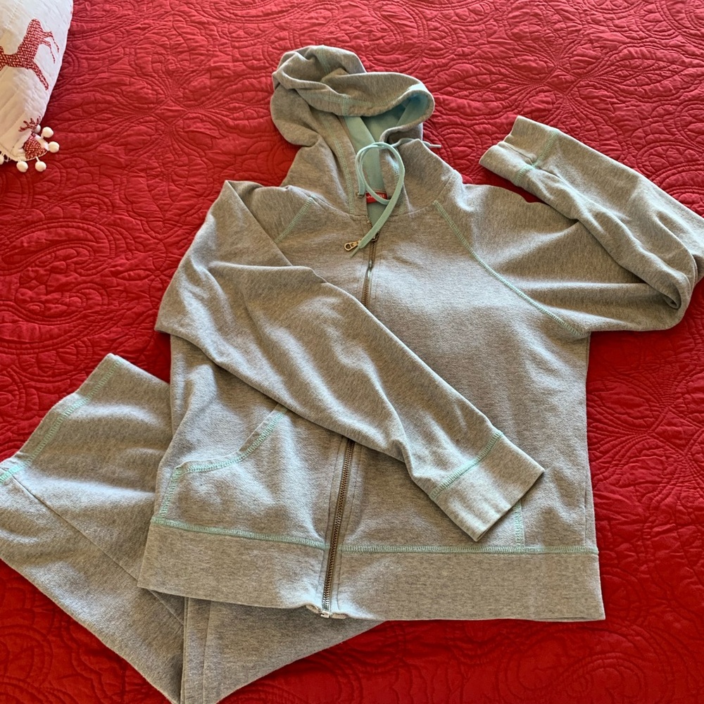 Warmup suit - Picture 2 of 10